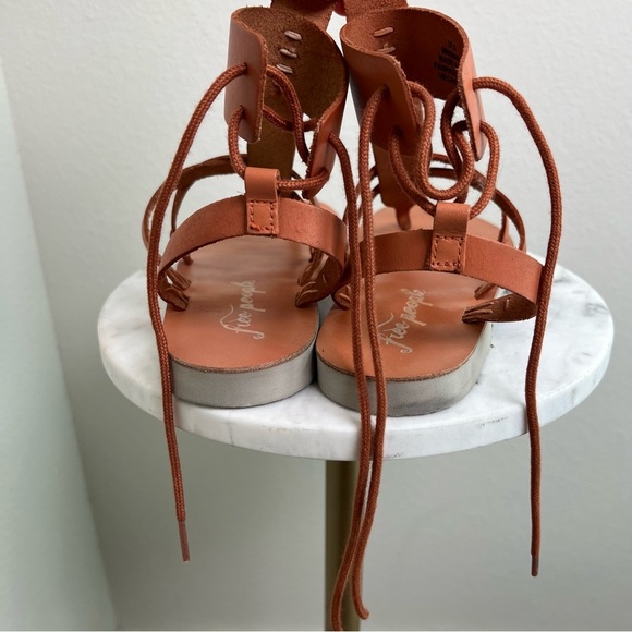 Free People Vacation Day Wrap Sandal Vachetta Tan Size 37.5 / US 6.5 - Picture 5 of 7